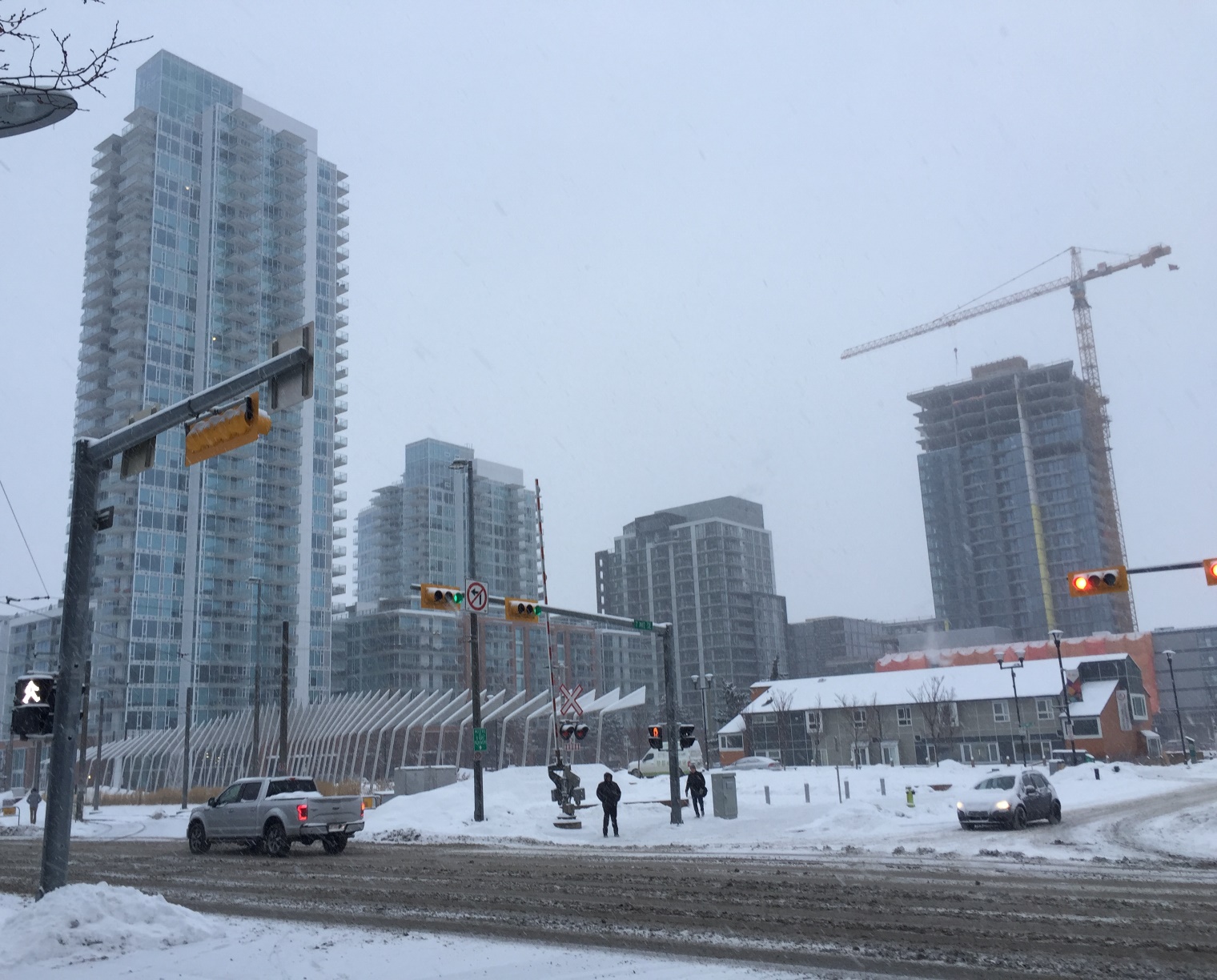 -  ,  . Calgary Apartments not houses 
